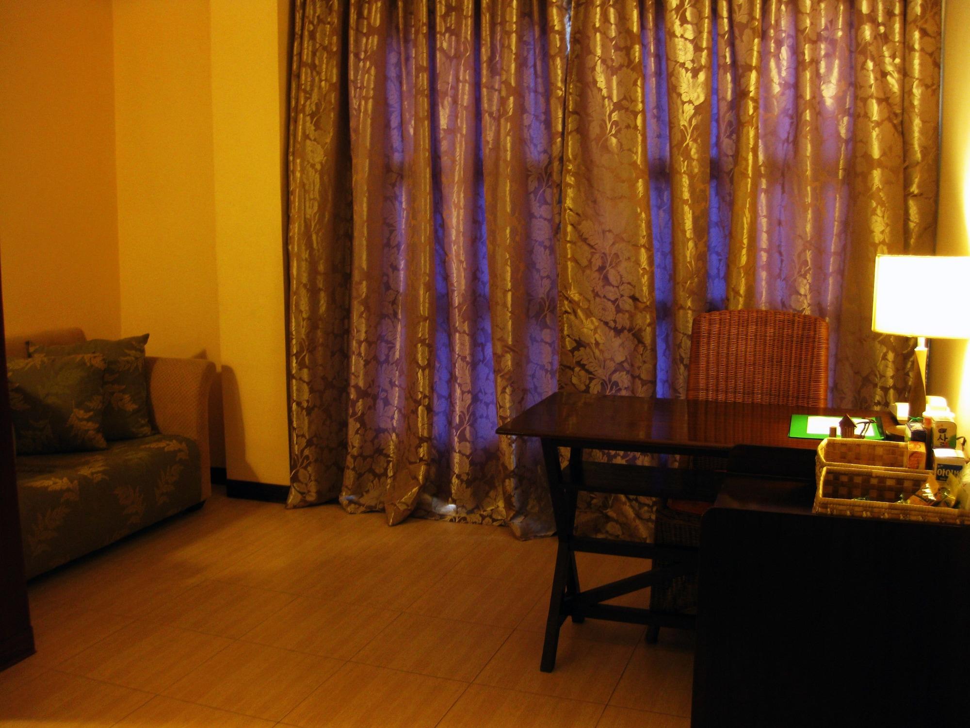 Dulcinea Hotel And Suites Île de Mactan Extérieur photo