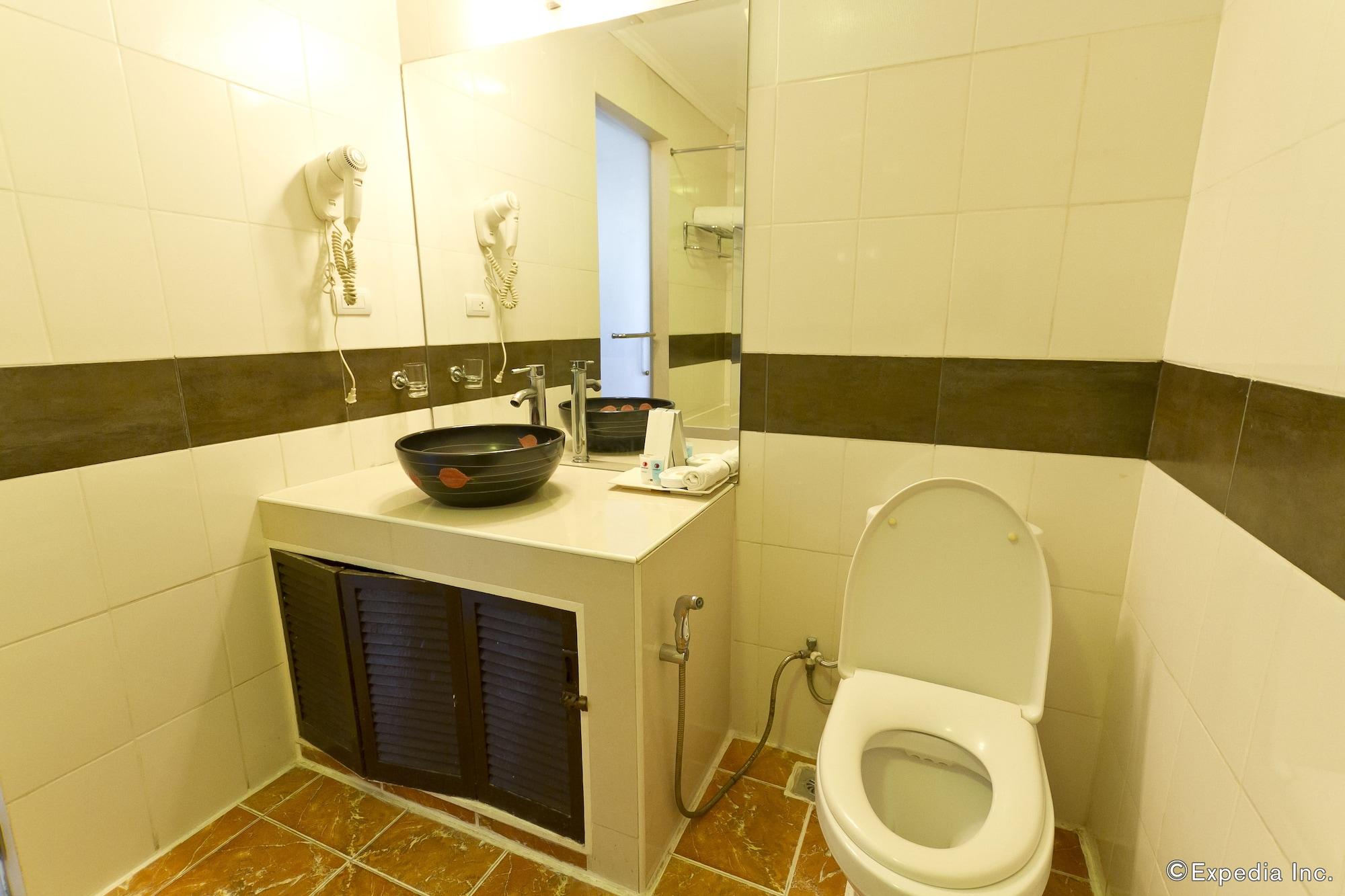 Dulcinea Hotel And Suites Île de Mactan Extérieur photo