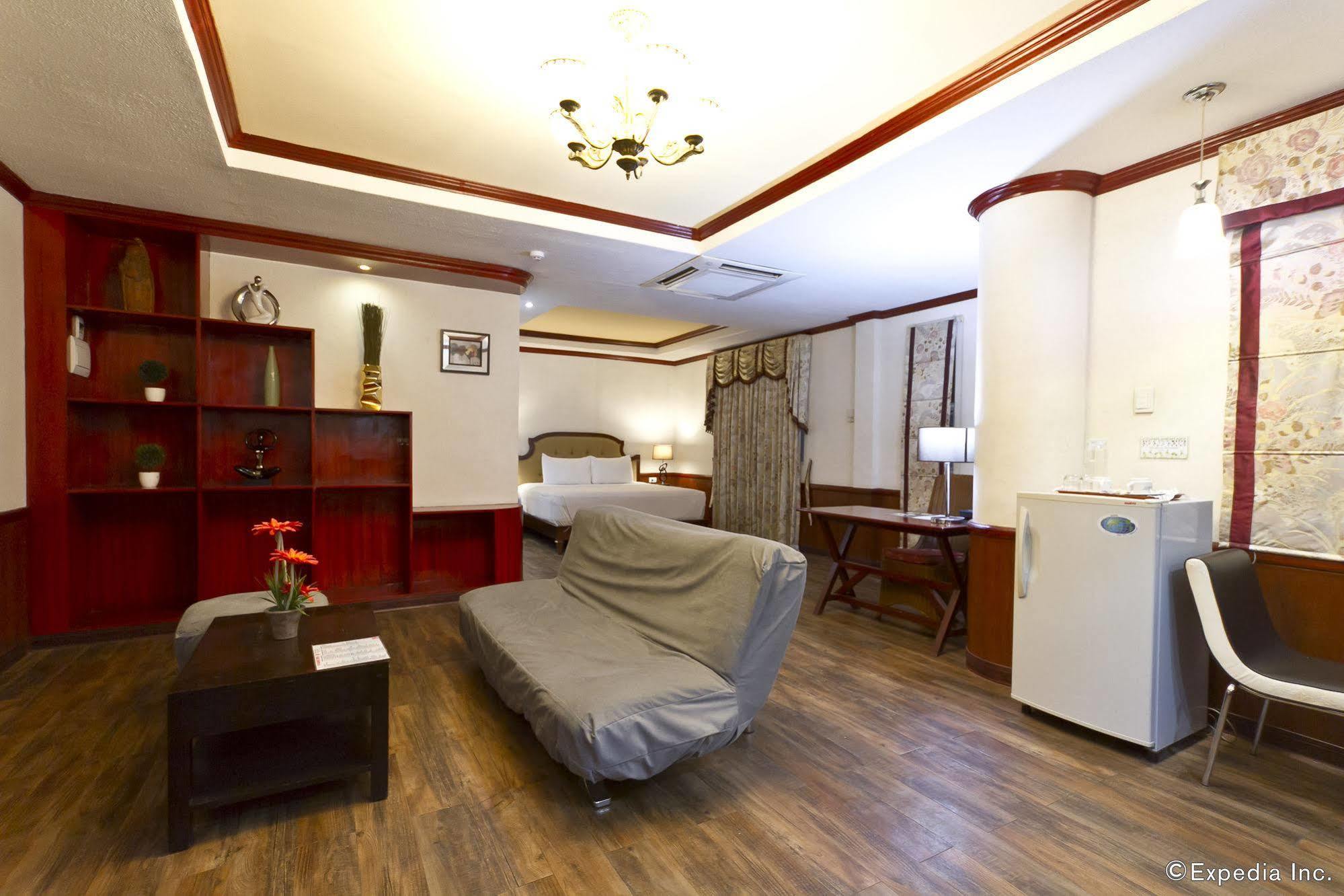 Dulcinea Hotel And Suites Île de Mactan Extérieur photo